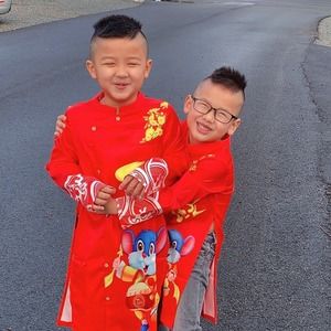 Meet your Posher, Nhik